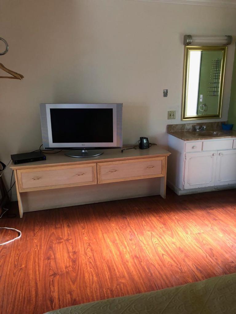 Kelseyville Motel Eksteriør billede