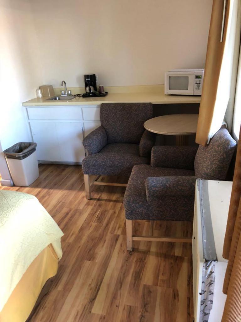 Kelseyville Motel Eksteriør billede